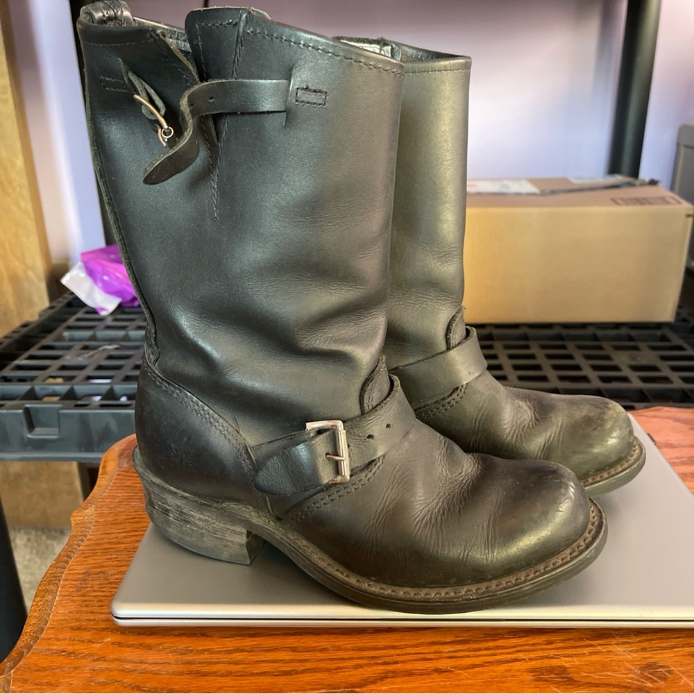 Women’s Frye Boots Black Size 6